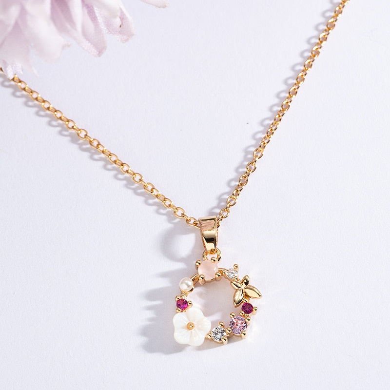 Sweet Flowers Pendant Necklace